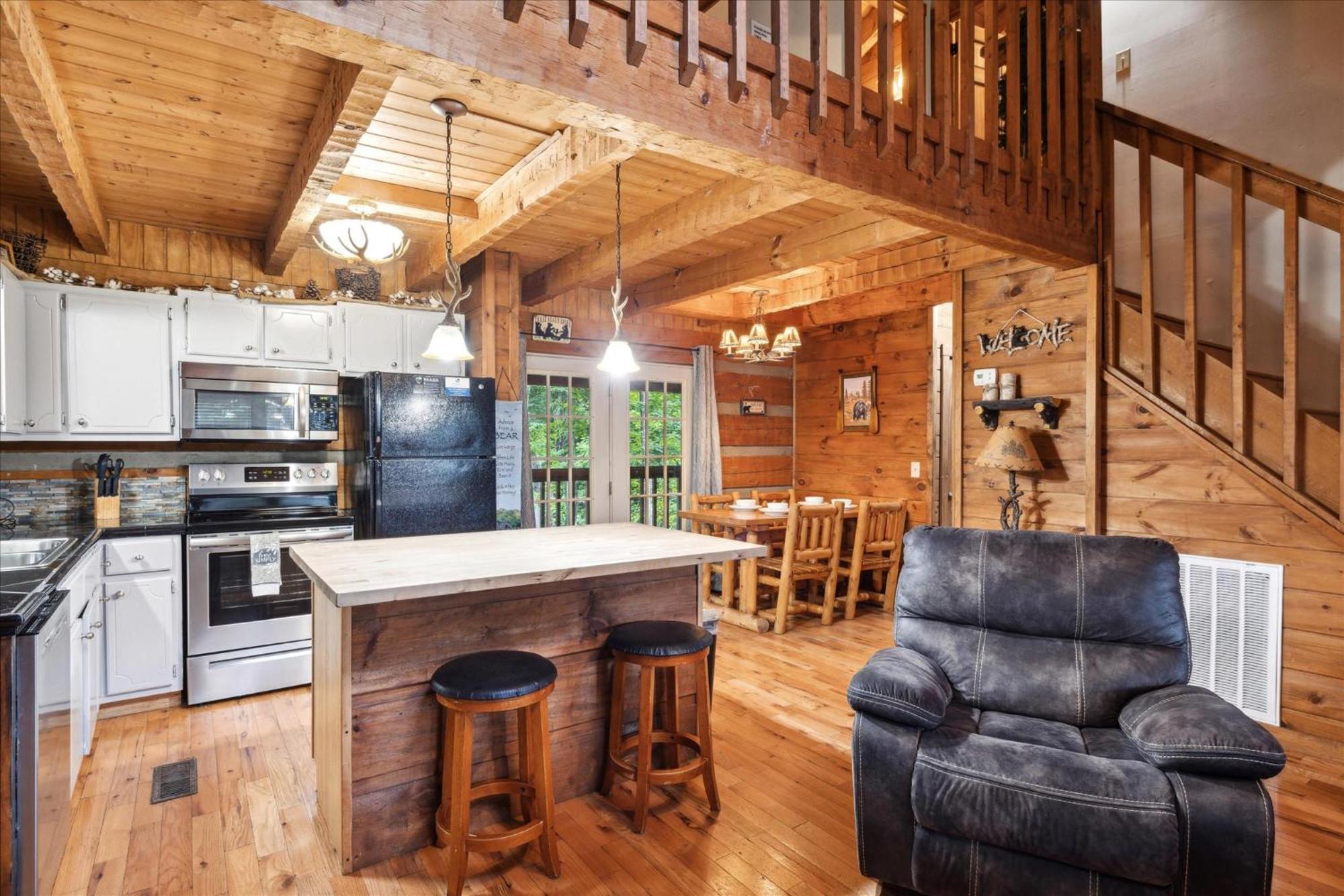 A Charming Cabin, Pool, Firepit, Hot Tub-Jacuzzi Gatlinburg Exterior photo